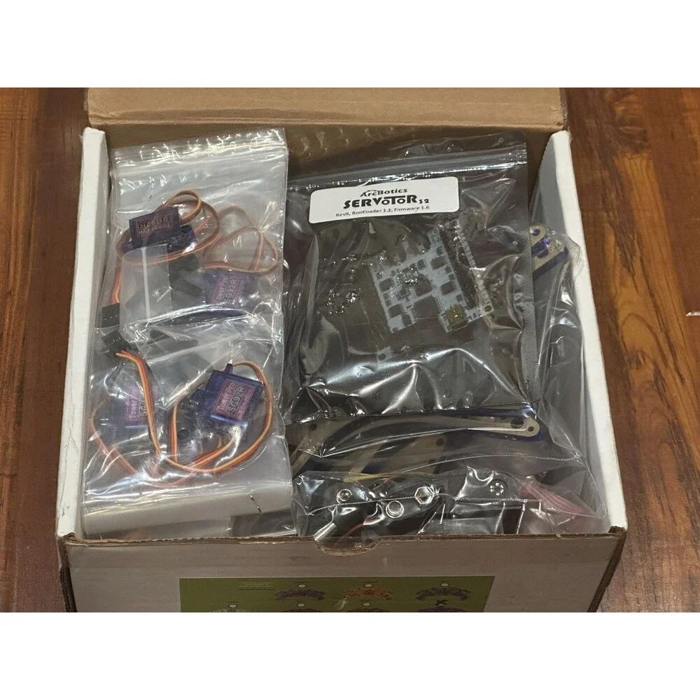 Hexy ArcBotics Robotic Hexapod Programmable Electronic Model Kit - New Open Box